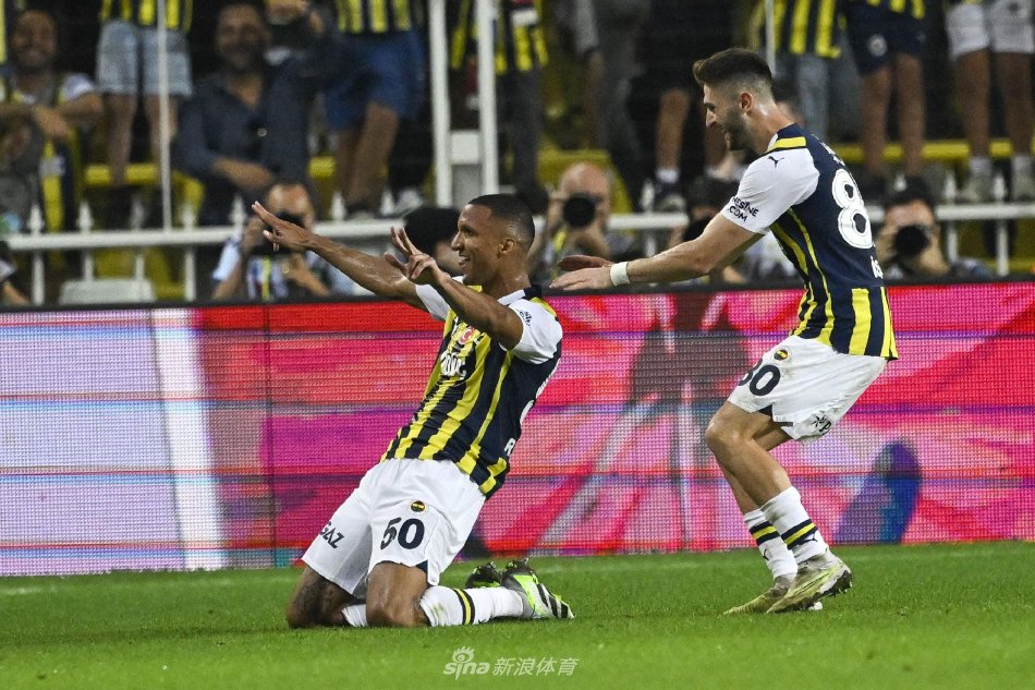 公共体育场 公共体育场