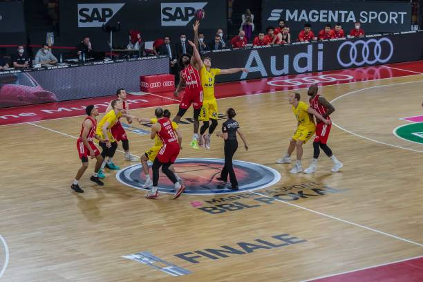 充满竞争与 充满竞争与