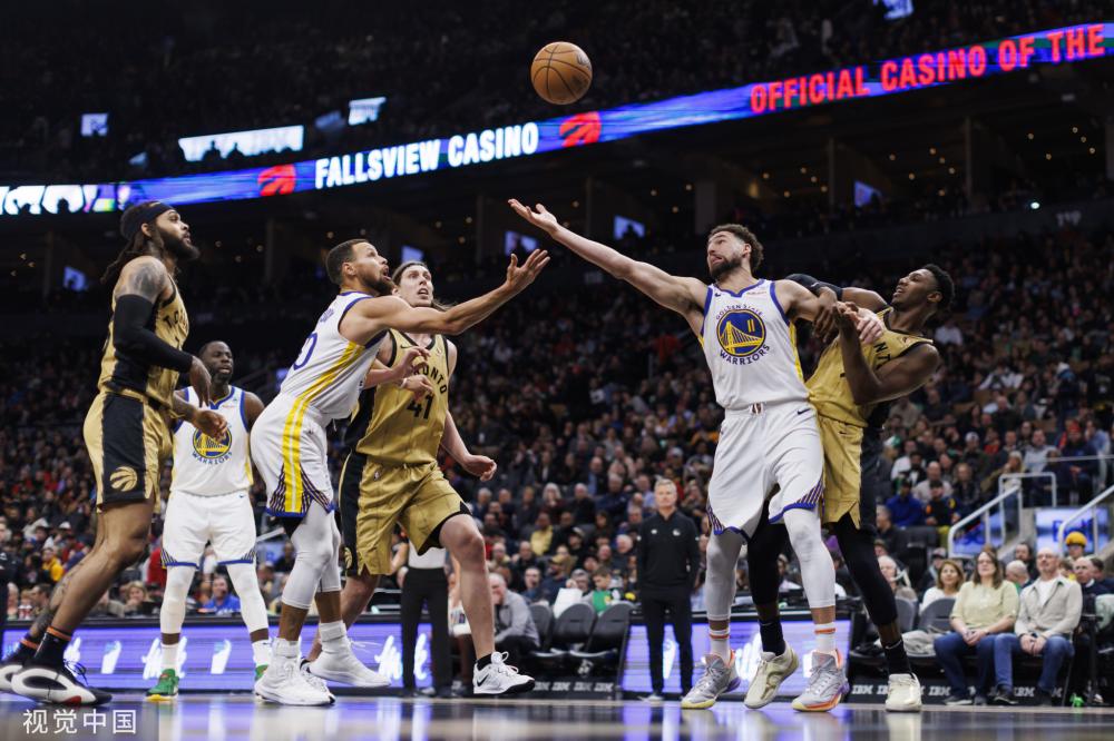 球队中展现 球队中展现